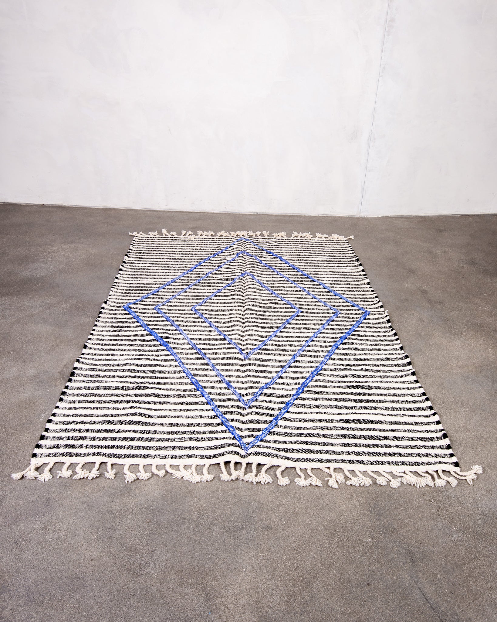Modern designer handcrafted Berber rug from morocco Kelim with beautiful colors and patterns